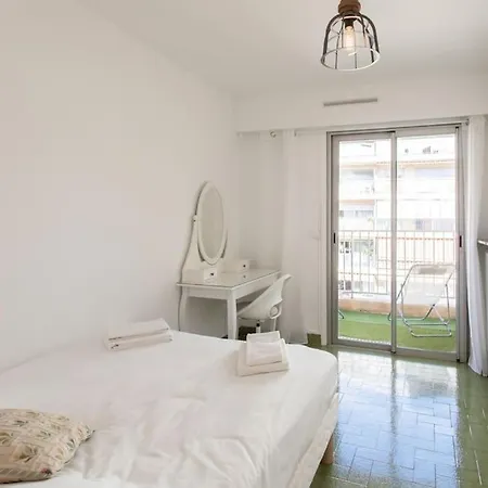 Apartment L28 Californie 1min Walk Sea 3bdr/ Ac & Balcony *