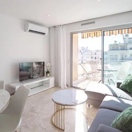 Apartment L28 Californie 1min Walk Sea 3bdr/ Ac & Balcony *