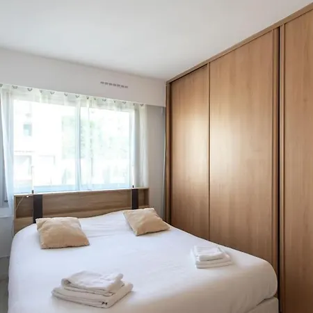 Apartment L28 Californie 1min Walk Sea 3bdr/ Ac & Balcony Nice